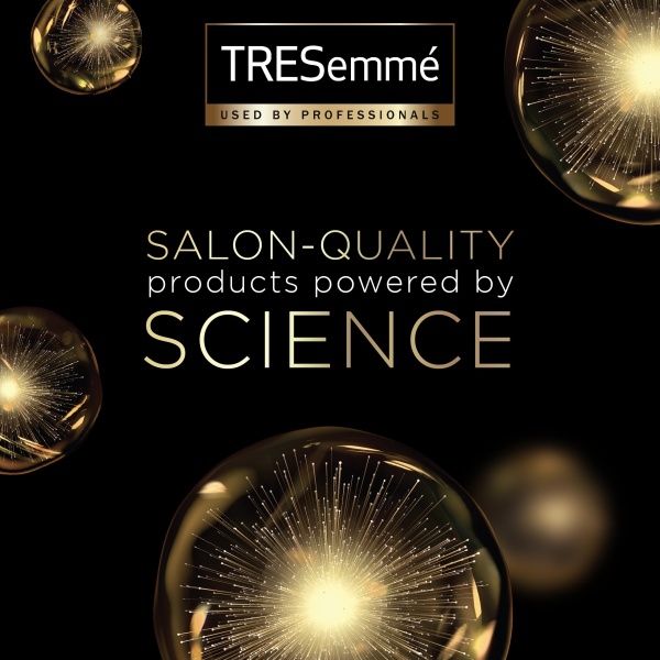 TRESemmé Flawless Curls Leave-In Cream Hair Serum hair treatment with Coconut Oil & Ceramide for deep nourishment & up to 72-hour curl definition 200 ml - Image 5