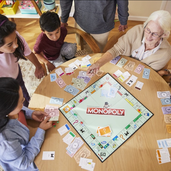 Hasbro Gaming Monopoly, Strategy Board Game for 8+ Year Old Kids, 2-6 Players, Family Games for Children and Adults - Image 5