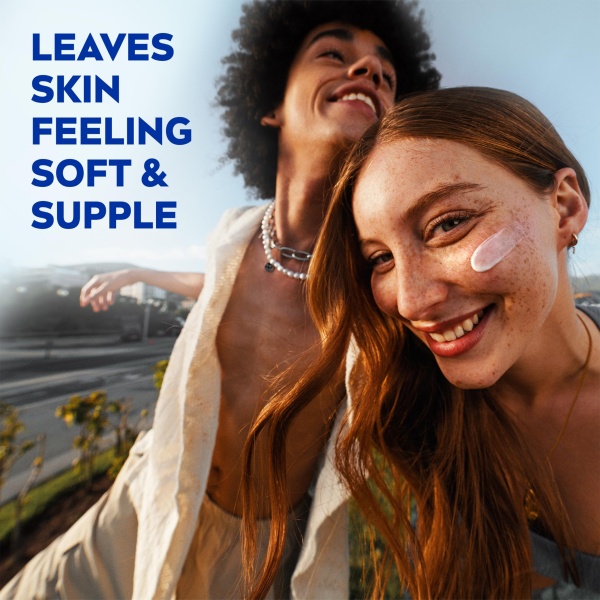 NIVEA Soft Moisturising Cream (500ml), A Moisturising Cream for Face, Body and Hands with Vitamin E and Jojoba Oil, Hand Cream Moisturises Deeply, All-Purpose Day Cream, 500 ml (Pack of 1) white - Image 2