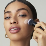 e.l.f. Liquid Poreless Putty Primer, Hydrating Liquid Face Primer For A Smooth Complexion, Grips Makeup For Longwear, Vegan & Cruelty-free - Image 5