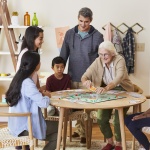 Hasbro Gaming Monopoly, Strategy Board Game for 8+ Year Old Kids, 2-6 Players, Family Games for Children and Adults - Image 6